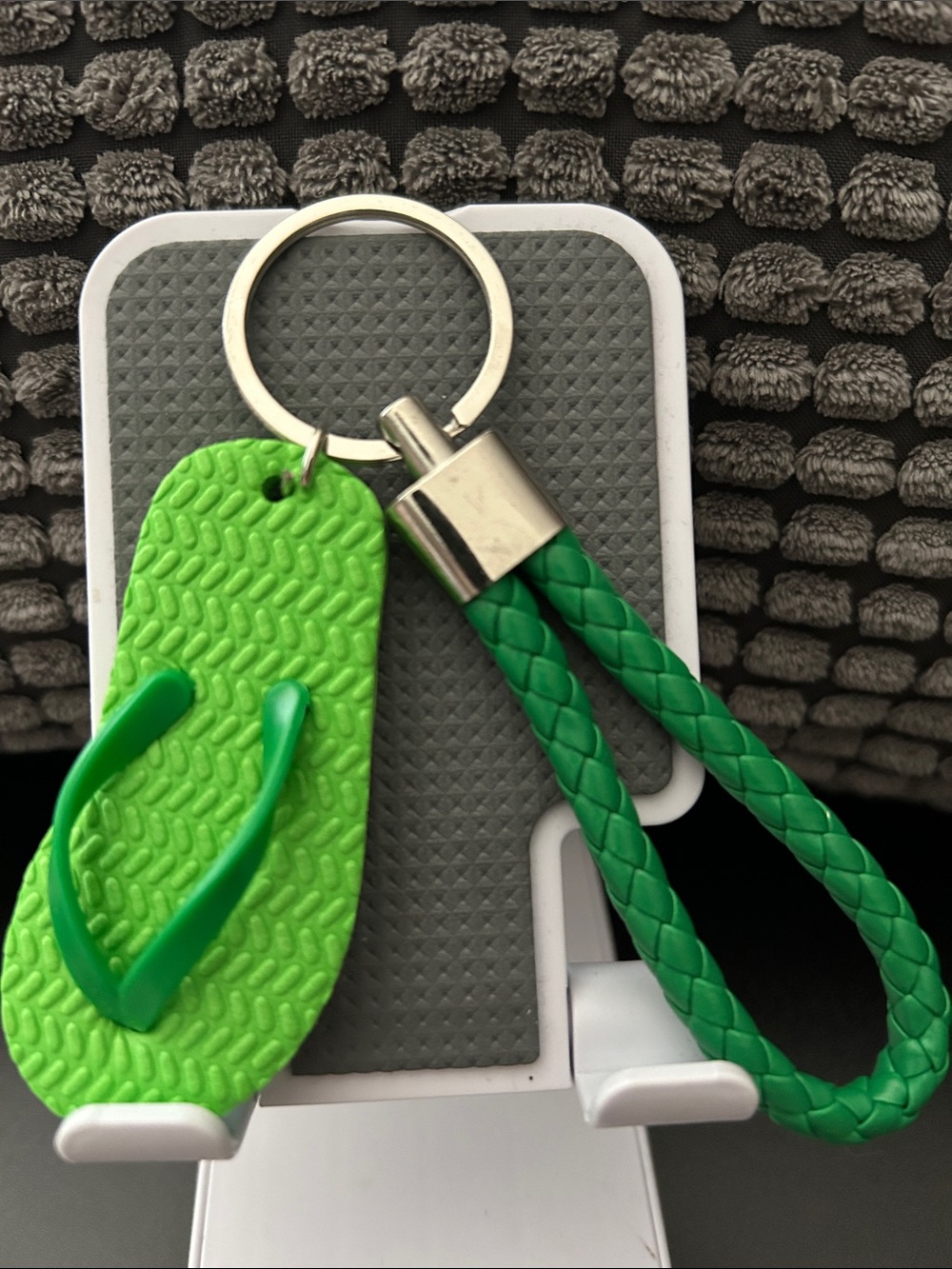 Green Flip-Flop Keychain with Braided Loop NEW